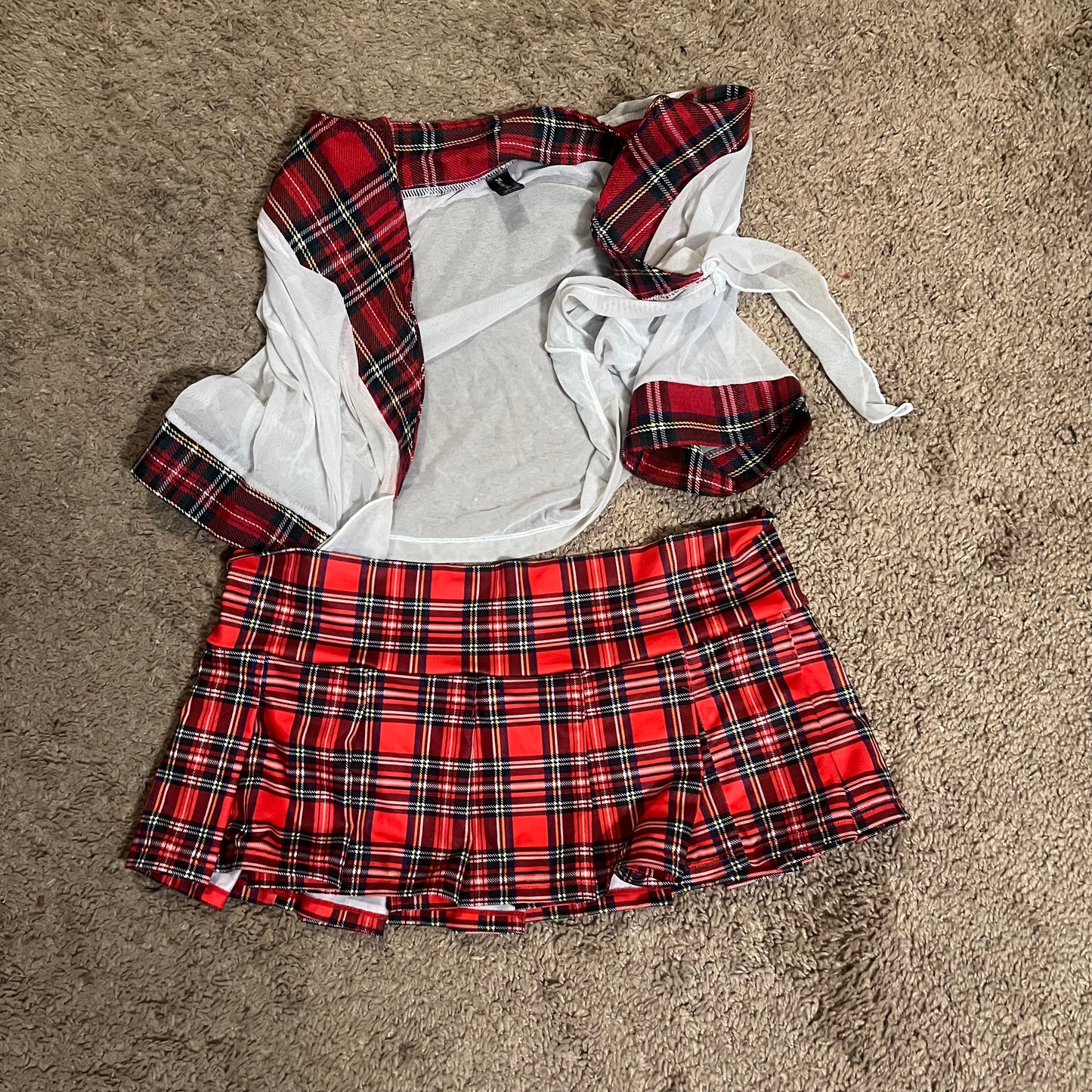 Used School Girl Cosplay (top & bottoms) 👩‍🏫